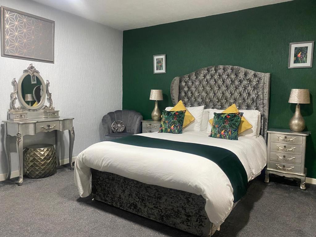 Saphire Glasgow Apartments ギフノック エクステリア 写真
