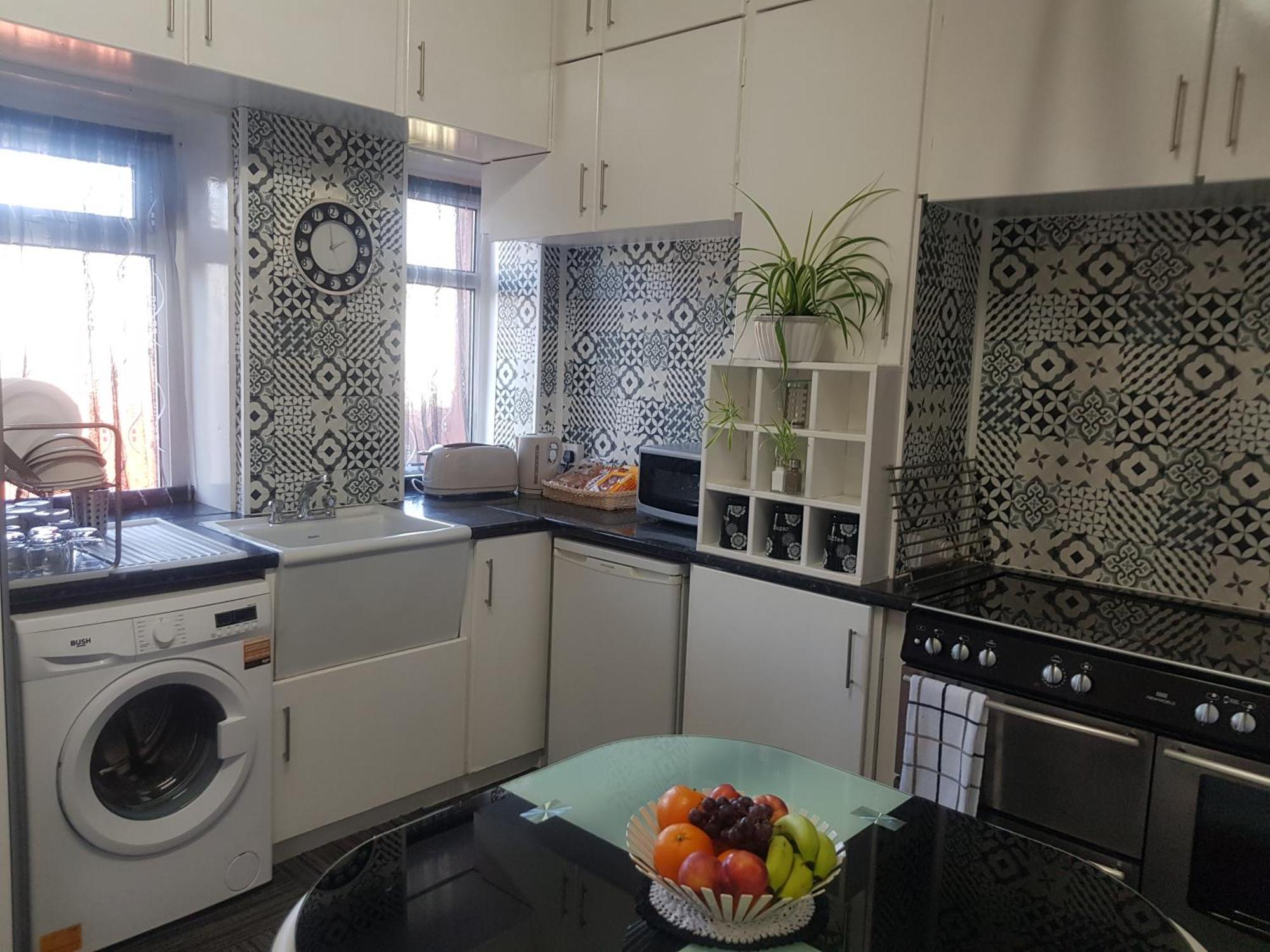 Saphire Glasgow Apartments ギフノック エクステリア 写真
